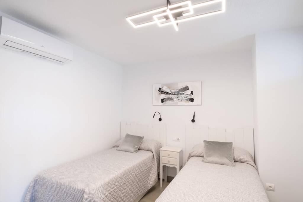 Apartamento Entero A 1 Minuto De La Playa Бенідорм Екстер'єр фото